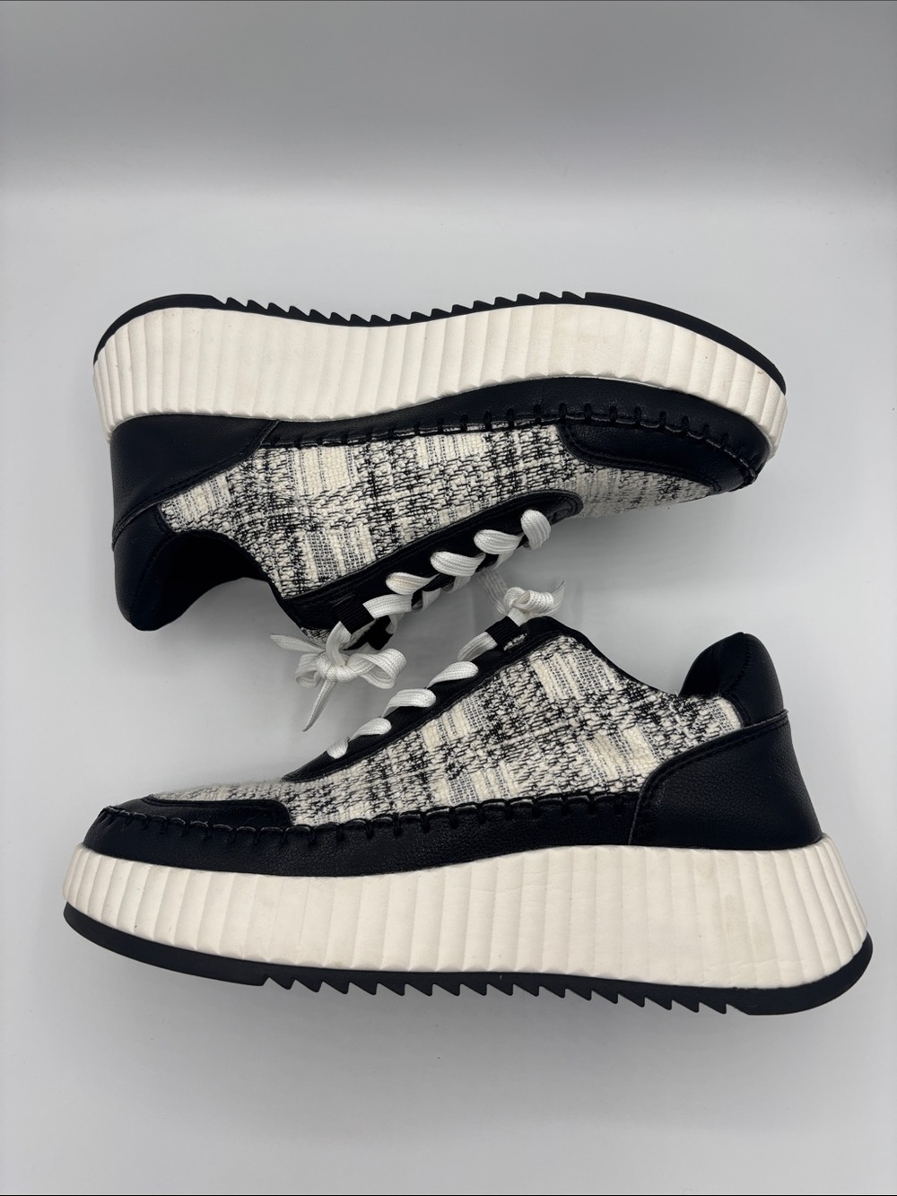 DV by Dolce Vita Black & White Tweed Platform Sneakers Size 8.5